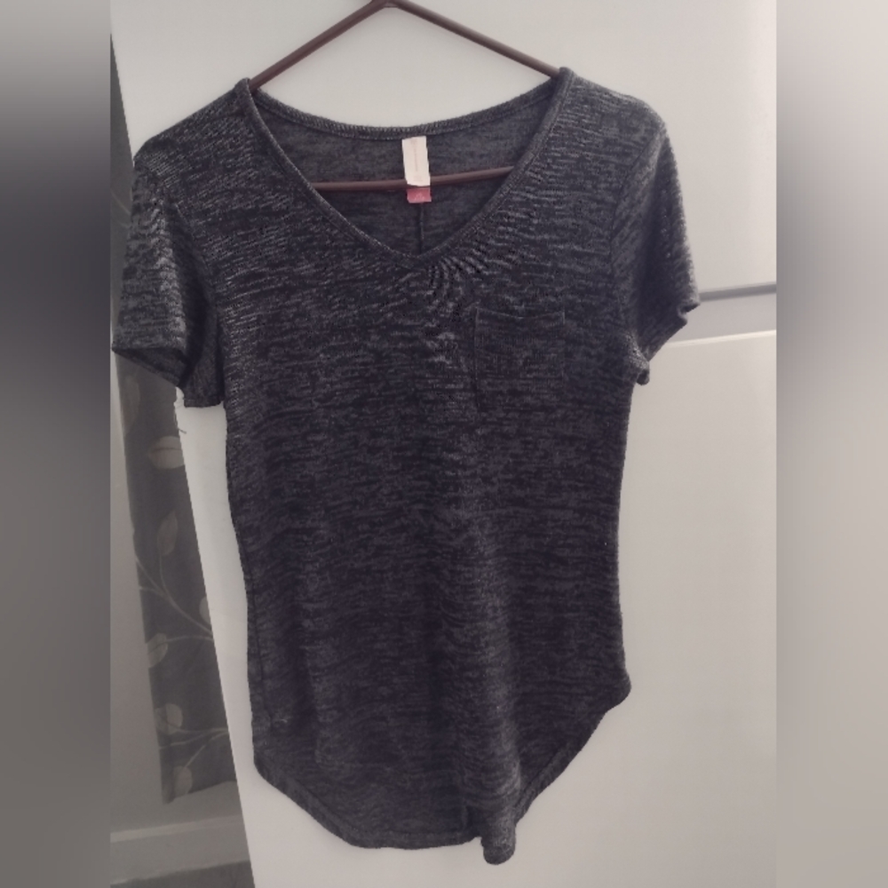 No Boundaries Gray Short Sleeve Tee Size L/G(11-13).